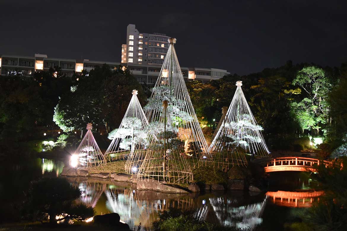 幕張新都心の日本庭園で幻想的なライトアップ「見浜園灯ろうまつり」11/19～27開催