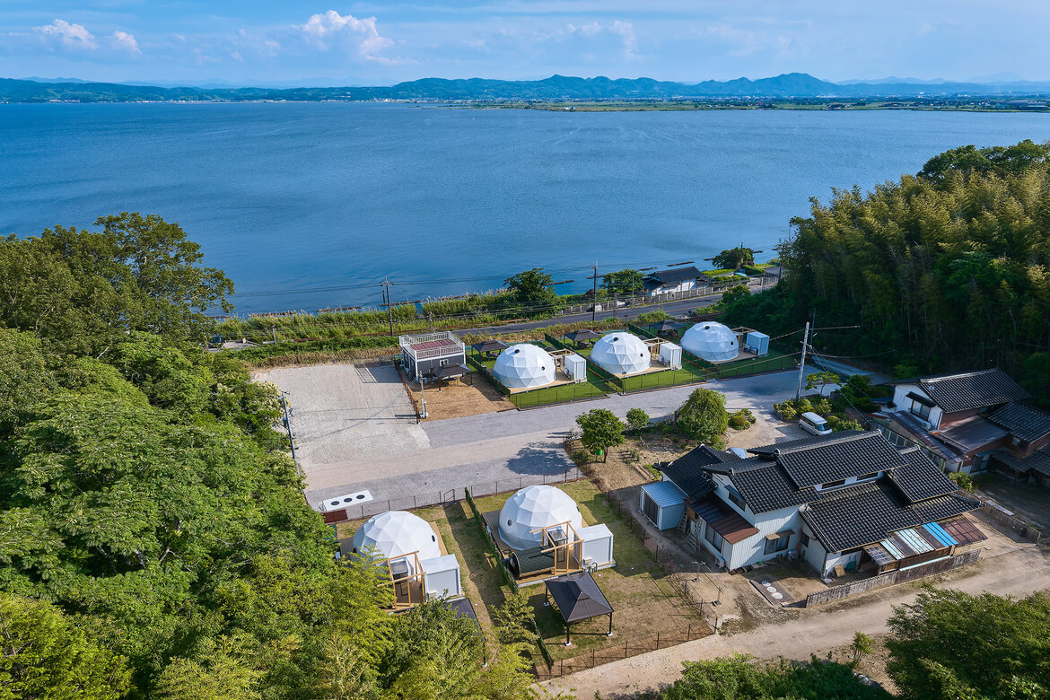 島根県初となる宍道湖を望む絶景グランピング施設「レイクサイドグランピング出雲」オープン