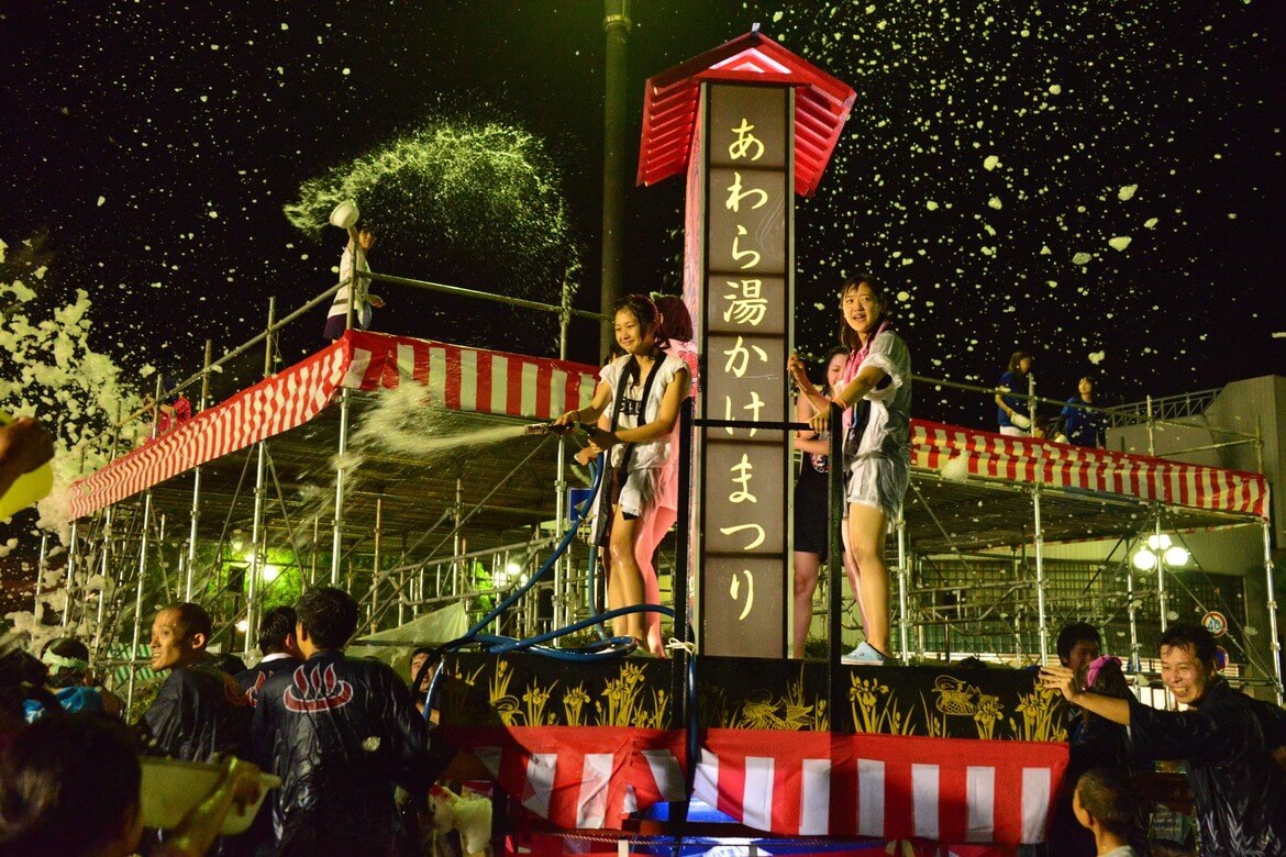 湯めぐり文化が息づく温泉街・福井県あわら市の夏の風物詩「あわら湯かけまつり」8/8・9開催