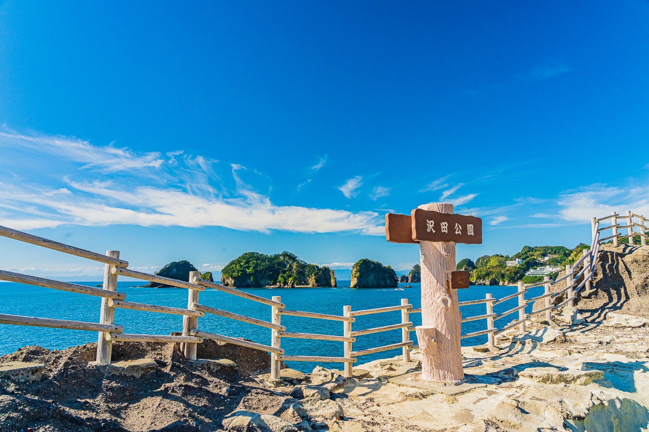 【名湯その3】断崖絶壁の上から望む夕陽にうっとり「沢田公園露天風呂」