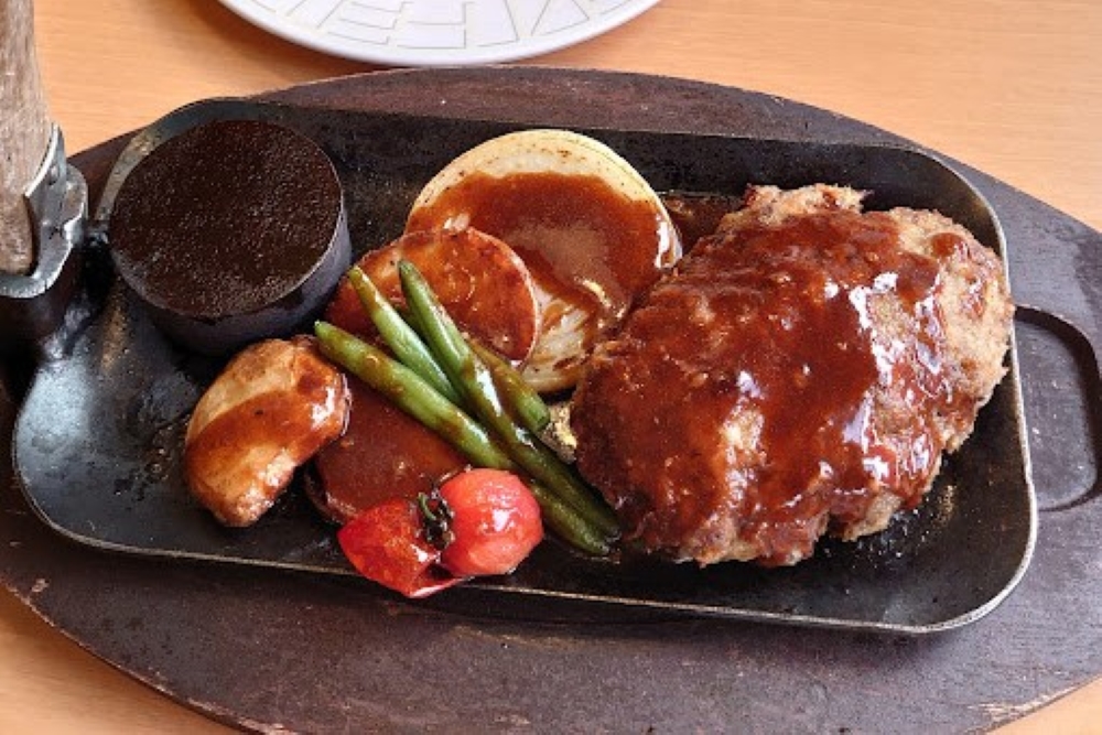 黒田庄和牛鍬焼きハンバーグ