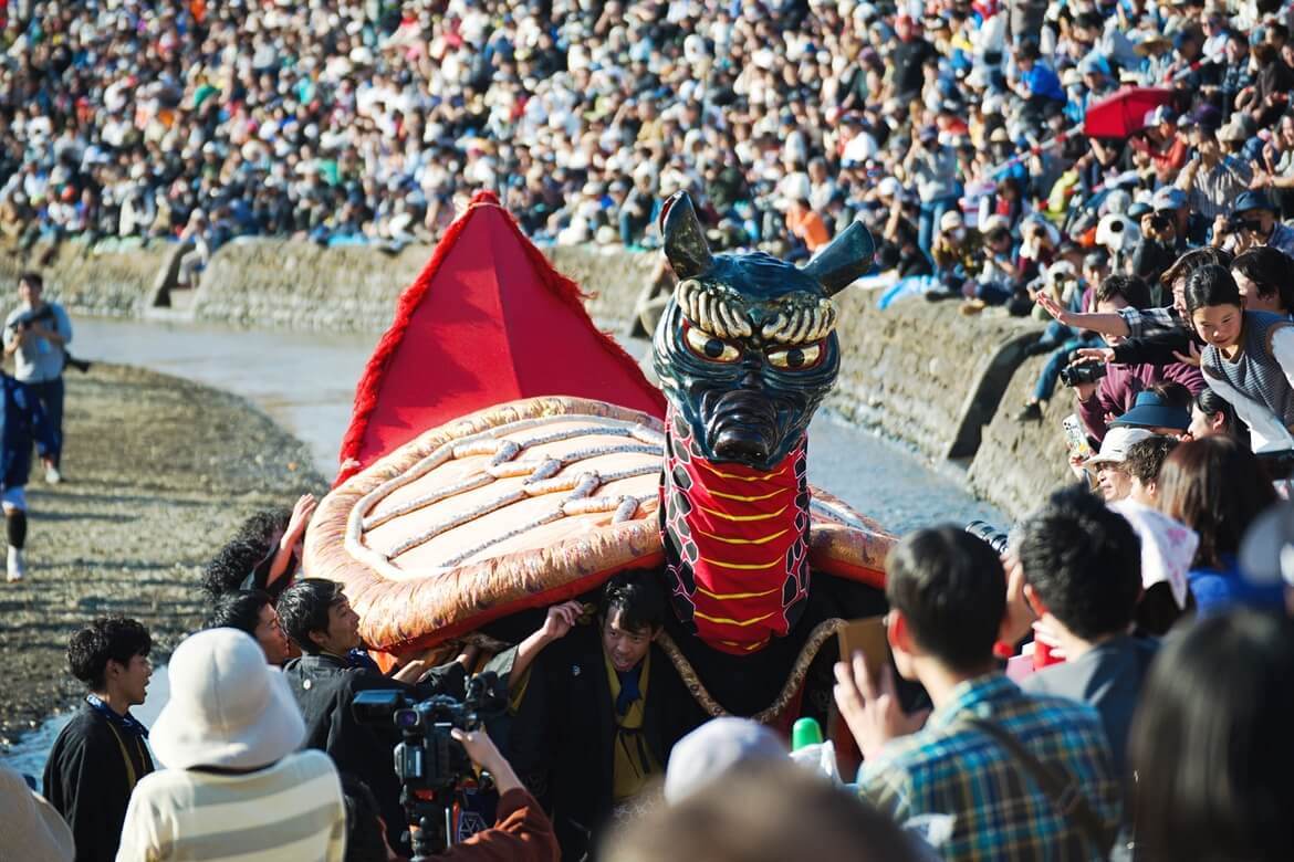 江戸時代から続く伝統行事、九州三大祭り「八代妙見祭」11/22・23開催