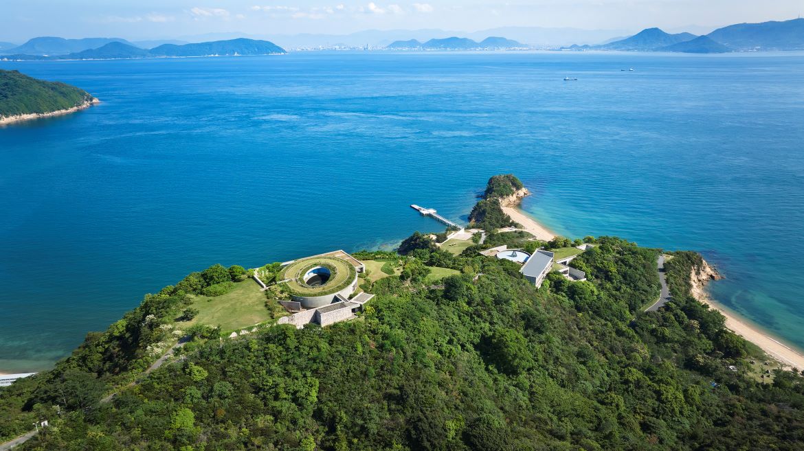 香川・直島ドライブ ｜ アートに包まれるひととき