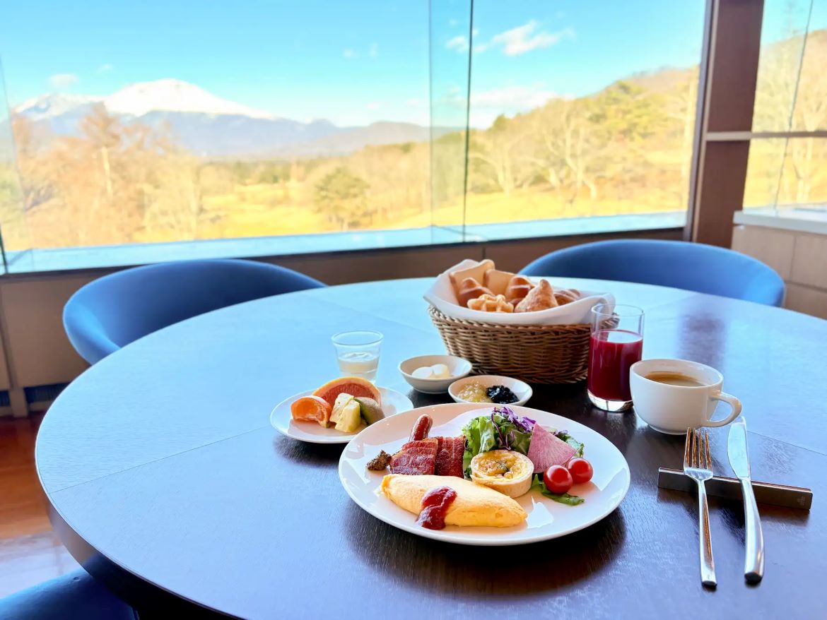 軽井沢浅間プリンスホテル、軽井沢の絶景温泉と絶景レストランに癒される、朝食・ランチ・アフタヌーンティーから選べる日帰り入浴プランを販売!!