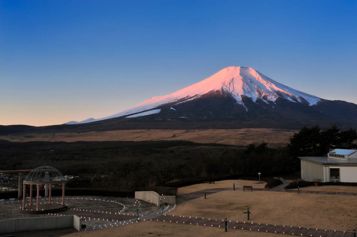 山中湖・ホテルマウント富士 、「富士山が見えなかったら」無料宿泊券プレゼント！