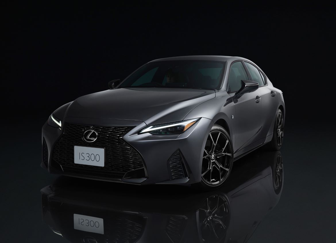 LEXUS、「IS300h／IS300」の特別仕様車「F SPORT Mode Black Ⅳ」を発売